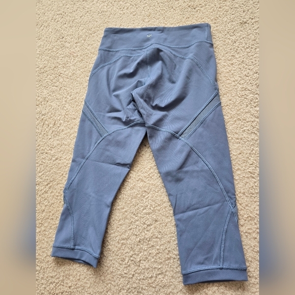 Lululemon Cool To Street CropBlue Denim / Banana Leaf Blush Quartz Size 2 - Picture 12 of 16